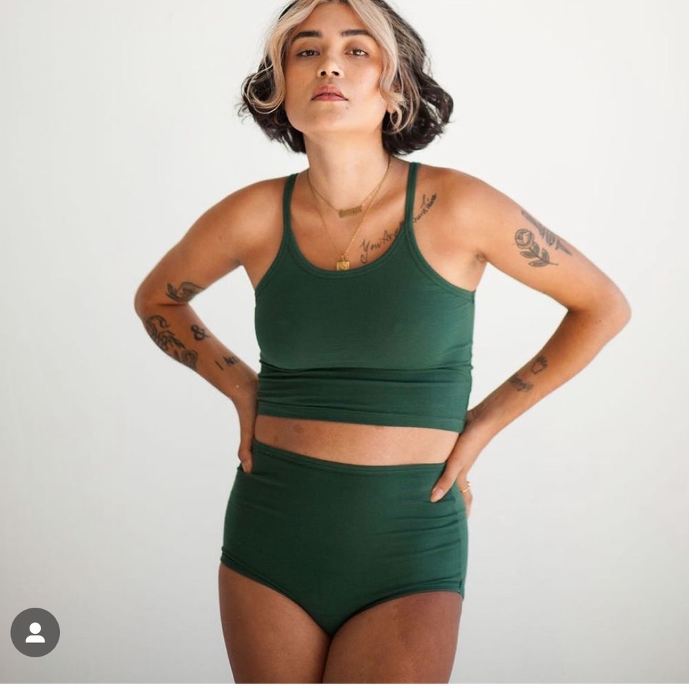 shop arq fern set - high rise undies and crop tank! sz small, perfect condition